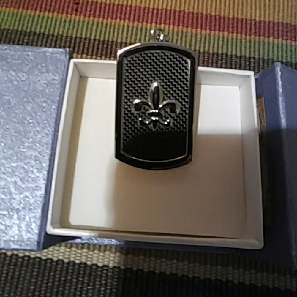 Fleur delis Carbon Fiber Dog Tag in Stainless